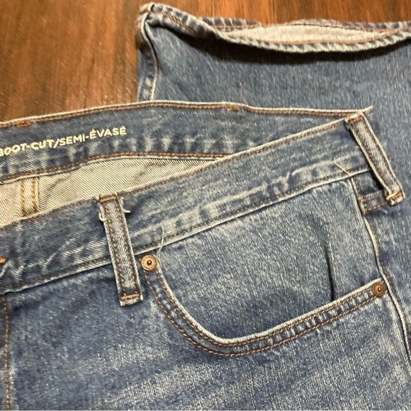 OLD NAVY JEANS boot cut 40/30 GUC - Picture 7 of 12